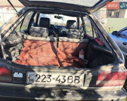 Серый Мазда 323, объемом двигателя 1.3 л и пробегом 212 тыс. км за 300 $, фото 21 на Automoto.ua