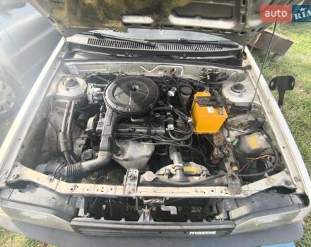 Серый Мазда 323, объемом двигателя 1.3 л и пробегом 212 тыс. км за 300 $, фото 18 на Automoto.ua