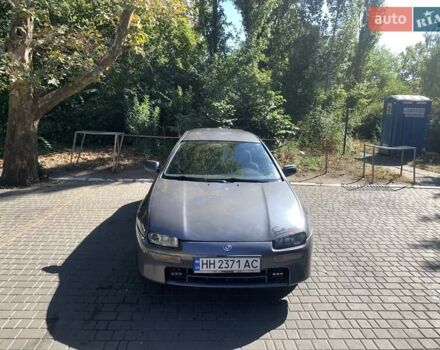 Сірий Мазда 323, об'ємом двигуна 2 л та пробігом 337 тис. км за 2200 $, фото 6 на Automoto.ua