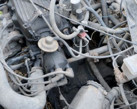 Серый Мазда 323, объемом двигателя 1.6 л и пробегом 100 тыс. км за 350 $, фото 4 на Automoto.ua