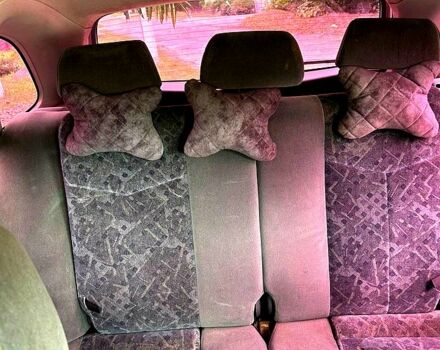 Серый Мазда 323, объемом двигателя 1.5 л и пробегом 285 тыс. км за 1700 $, фото 3 на Automoto.ua