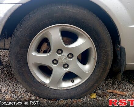 Сірий Мазда 323, об'ємом двигуна 1.8 л та пробігом 247 тис. км за 2200 $, фото 11 на Automoto.ua