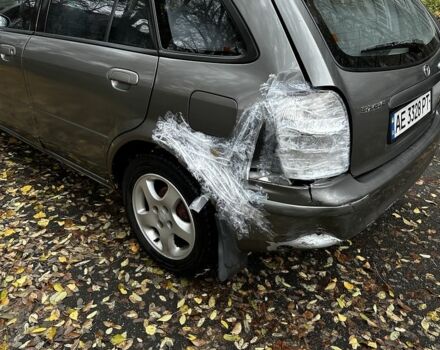 Серый Мазда 323, объемом двигателя 1.5 л и пробегом 315 тыс. км за 1300 $, фото 4 на Automoto.ua