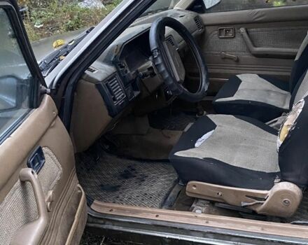 Сірий Мазда 323, об'ємом двигуна 0 л та пробігом 2 тис. км за 958 $, фото 1 на Automoto.ua