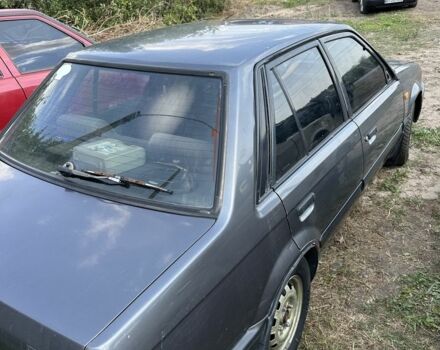 Сірий Мазда 323, об'ємом двигуна 1.6 л та пробігом 200 тис. км за 400 $, фото 1 на Automoto.ua