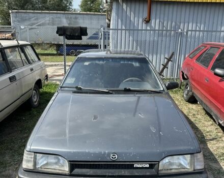 Сірий Мазда 323, об'ємом двигуна 1.6 л та пробігом 200 тис. км за 400 $, фото 6 на Automoto.ua
