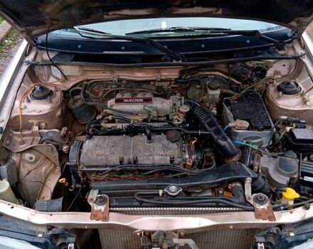 Серый Мазда 323, объемом двигателя 1.3 л и пробегом 389 тыс. км за 1650 $, фото 6 на Automoto.ua