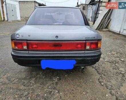 Серый Мазда 323, объемом двигателя 1.3 л и пробегом 130 тыс. км за 2500 $, фото 4 на Automoto.ua