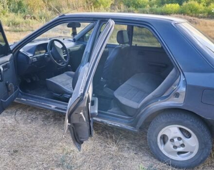Сірий Мазда 323, об'ємом двигуна 1.3 л та пробігом 260 тис. км за 1600 $, фото 6 на Automoto.ua