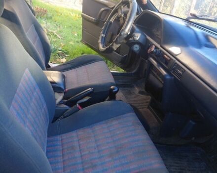 Серый Мазда 323, объемом двигателя 1.7 л и пробегом 29 тыс. км за 1600 $, фото 3 на Automoto.ua