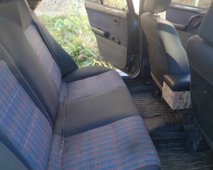 Серый Мазда 323, объемом двигателя 1.7 л и пробегом 29 тыс. км за 1600 $, фото 4 на Automoto.ua