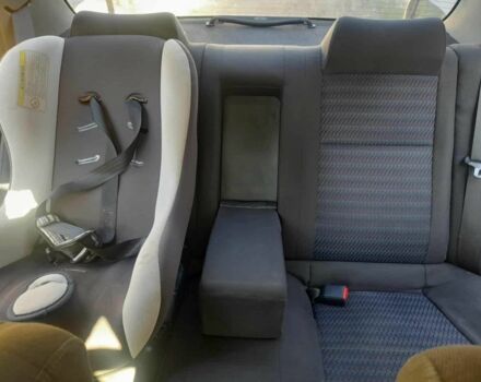 Серый Мазда 323, объемом двигателя 1.5 л и пробегом 2 тыс. км за 1000 $, фото 5 на Automoto.ua