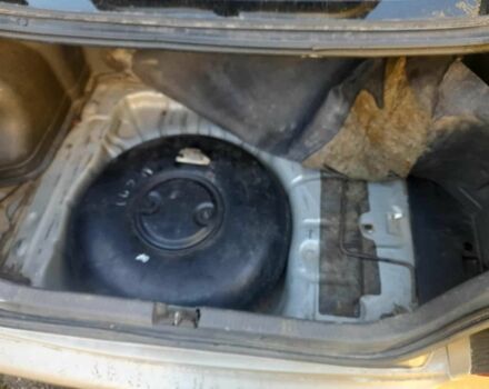 Серый Мазда 323, объемом двигателя 1.5 л и пробегом 2 тыс. км за 1000 $, фото 4 на Automoto.ua