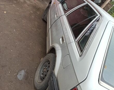 Серый Мазда 323, объемом двигателя 1.3 л и пробегом 5 тыс. км за 22 $, фото 4 на Automoto.ua