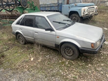 Мазда 323 1986 в Новой Водолаге на Automoto.ua Серый Мазда 323, объемом двигателя 0 л и пробегом 999 тыс. км за 1000 $, фото 1 на Automoto.ua