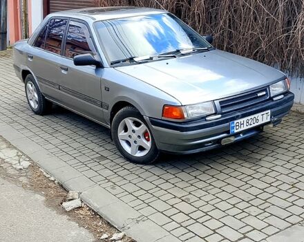 Сірий Мазда 323, об'ємом двигуна 1.6 л та пробігом 0 тис. км за 1600 $, фото 1 на Automoto.ua
