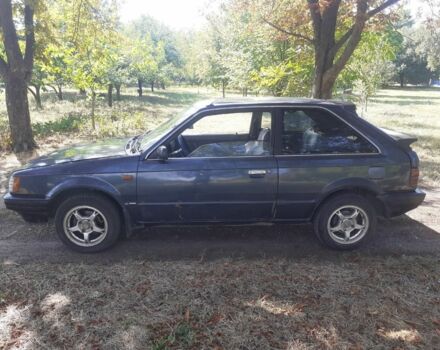 Синій Мазда 323, об'ємом двигуна 0 л та пробігом 200 тис. км за 848 $, фото 3 на Automoto.ua