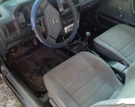 Синій Мазда 323, об'ємом двигуна 0 л та пробігом 200 тис. км за 848 $, фото 4 на Automoto.ua