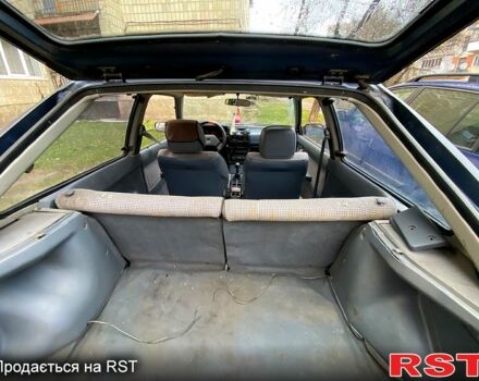 Синій Мазда 323, об'ємом двигуна 15 л та пробігом 300 тис. км за 500 $, фото 7 на Automoto.ua