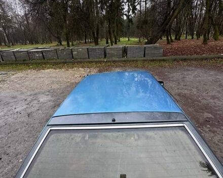 Синий Мазда 323, объемом двигателя 1.32 л и пробегом 220 тыс. км за 950 $, фото 5 на Automoto.ua