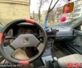 Синій Мазда 323, об'ємом двигуна 15 л та пробігом 300 тис. км за 500 $, фото 6 на Automoto.ua