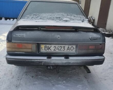 Синий Мазда 323, объемом двигателя 1.5 л и пробегом 300 тыс. км за 900 $, фото 3 на Automoto.ua