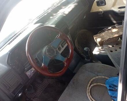 Синий Мазда 323, объемом двигателя 6 л и пробегом 330 тыс. км за 384 $, фото 8 на Automoto.ua