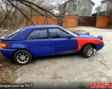 Синий Мазда 323, объемом двигателя 1.6 л и пробегом 0 тыс. км за 1500 $, фото 3 на Automoto.ua