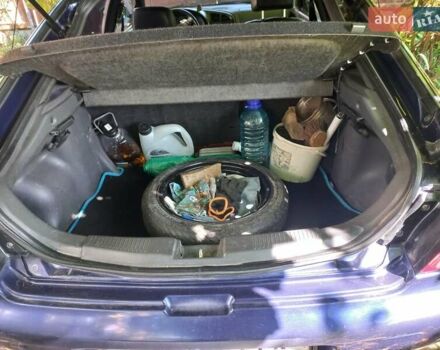 Синий Мазда 323, объемом двигателя 1.5 л и пробегом 350 тыс. км за 3300 $, фото 5 на Automoto.ua