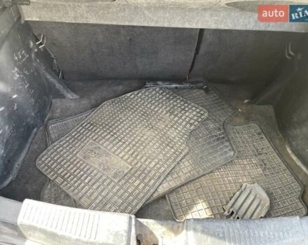 Синий Мазда 323, объемом двигателя 1.5 л и пробегом 250 тыс. км за 1900 $, фото 5 на Automoto.ua