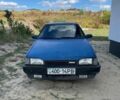 Синій Мазда 323, об'ємом двигуна 1.3 л та пробігом 215 тис. км за 700 $, фото 1 на Automoto.ua