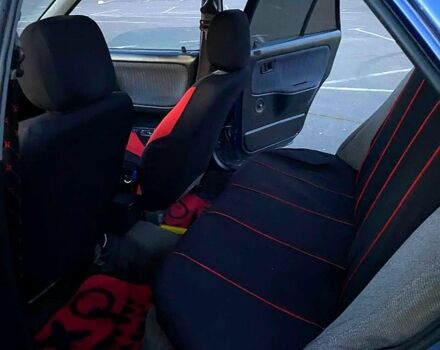 Синій Мазда 323, об'ємом двигуна 1.3 л та пробігом 0 тис. км за 1200 $, фото 2 на Automoto.ua