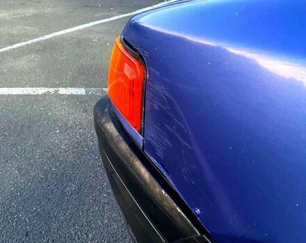 Синій Мазда 323, об'ємом двигуна 1.3 л та пробігом 0 тис. км за 1200 $, фото 5 на Automoto.ua