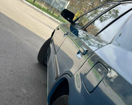 Синий Мазда 323, объемом двигателя 1.6 л и пробегом 250 тыс. км за 1900 $, фото 5 на Automoto.ua