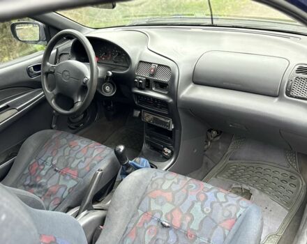 Синій Мазда 323, об'ємом двигуна 1.5 л та пробігом 200 тис. км за 1000 $, фото 6 на Automoto.ua