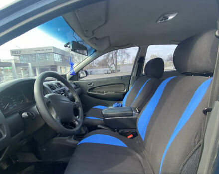 Синий Мазда 323, объемом двигателя 1.5 л и пробегом 330 тыс. км за 3000 $, фото 5 на Automoto.ua