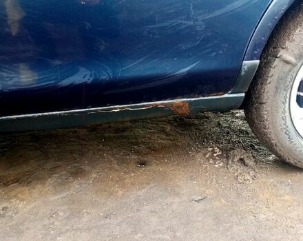 Синий Мазда 323, объемом двигателя 1.5 л и пробегом 500 тыс. км за 1500 $, фото 5 на Automoto.ua