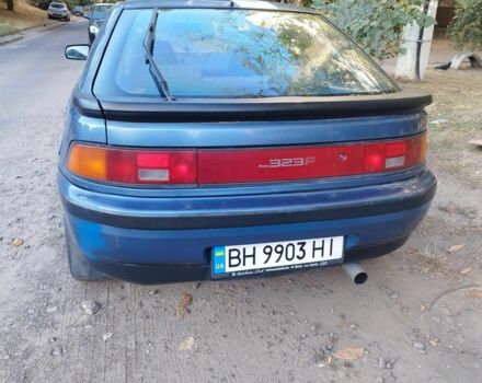 Синій Мазда 323, об'ємом двигуна 1.6 л та пробігом 383 тис. км за 1850 $, фото 5 на Automoto.ua