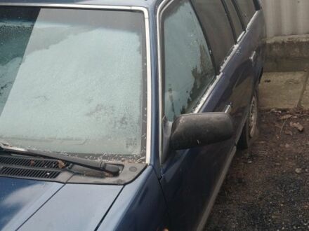 Синій Мазда 323, об'ємом двигуна 1.7 л та пробігом 2 тис. км за 461 $, фото 1 на Automoto.ua