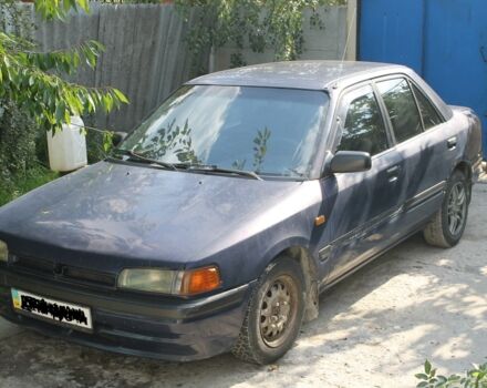 Синій Мазда 323, об'ємом двигуна 1.7 л та пробігом 500 тис. км за 32 $, фото 1 на Automoto.ua
