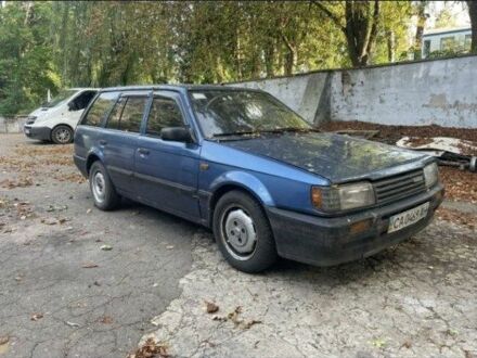 Синій Мазда 323, об'ємом двигуна 0 л та пробігом 300 тис. км за 600 $, фото 1 на Automoto.ua