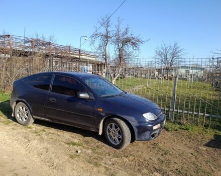 Синій Мазда 323, об'ємом двигуна 1.3 л та пробігом 230 тис. км за 1300 $, фото 1 на Automoto.ua