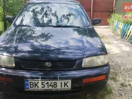 Мазда 323 1995 в Радивилове на Automoto.ua Синий Мазда 323, объемом двигателя 1.6 л и пробегом 309 тыс. км за 1100 $, фото 1 на Automoto.ua