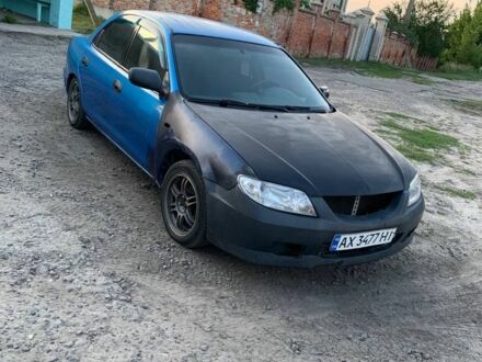 Синій Мазда 323, об'ємом двигуна 1.8 л та пробігом 275 тис. км за 784 $, фото 1 на Automoto.ua