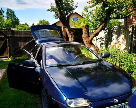 Синій Мазда 323, об'ємом двигуна 1.5 л та пробігом 0 тис. км за 2800 $, фото 1 на Automoto.ua