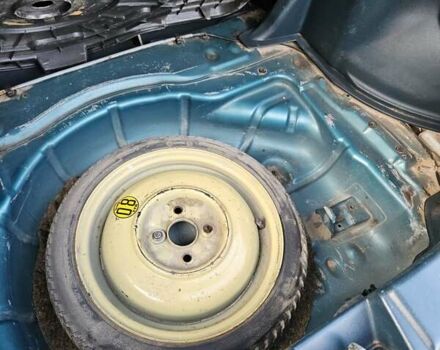 Зеленый Мазда 323, объемом двигателя 1.49 л и пробегом 359 тыс. км за 3199 $, фото 12 на Automoto.ua