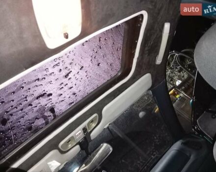 Зеленый Мазда 323, объемом двигателя 1.5 л и пробегом 350 тыс. км за 2750 $, фото 8 на Automoto.ua