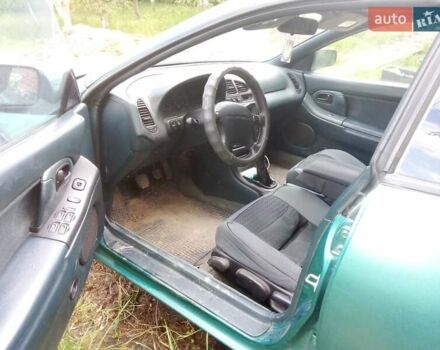 Зеленый Мазда 323, объемом двигателя 1.8 л и пробегом 320 тыс. км за 1700 $, фото 5 на Automoto.ua