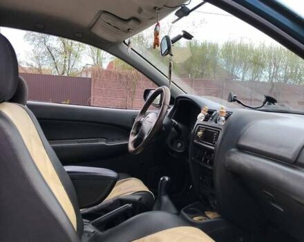 Зеленый Мазда 323, объемом двигателя 1.5 л и пробегом 290 тыс. км за 1500 $, фото 6 на Automoto.ua