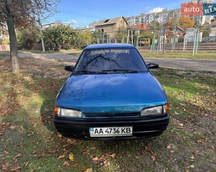 Зеленый Мазда 323, объемом двигателя 1.6 л и пробегом 200 тыс. км за 1000 $, фото 3 на Automoto.ua